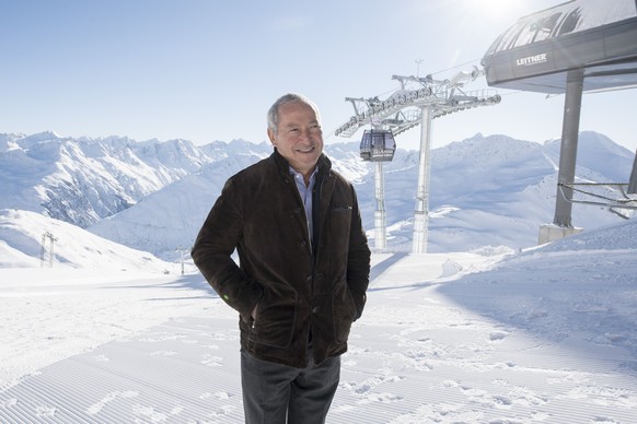 THEMENBILD ZUM VERKAUF DES SKIGEBIETS ANDERMATTT-SEDRUN AN VAIL RESORTS --- Der Aegyptische Investor Samih Sawiris, anlaesslich der offiziellen Eroeffnung zur Fertigstellung der SkiArena Andermatt vom ...