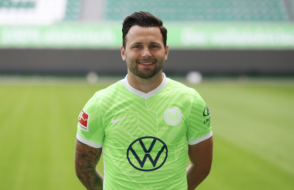 VfL Fototermin Wolfsburg, 13.07.2021, FUßBALL - VfL Wolfsburg, Bundesliga, Fototermin, Saison 2021/22. Renato Steffen (VfL Wolfsburg) Wolfsburg *** VfL photo appointment Wolfsburg, 13 07 2021, FOOTBAL ...