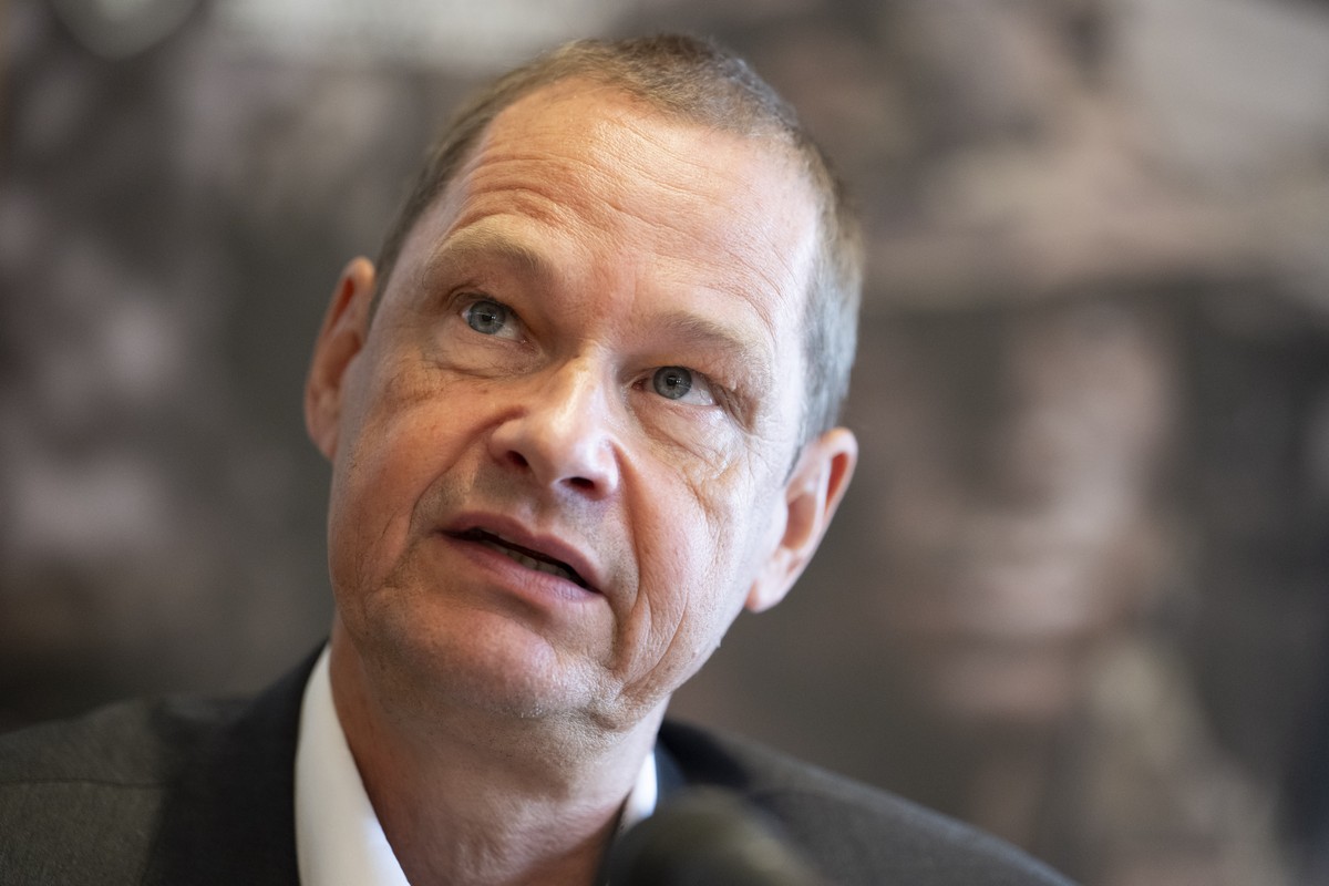 Urs Loher, Chef Bundesamt fuer Ruestung (armasuisse) spricht waehrend eines Medienanlasses zu Drohnen, Drohnenabwehr und Robotik fuer die Verteidigungsfaehigkeit im Rahmen des Projekts Eiger, am Donne ...