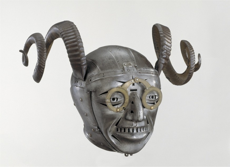 Der Hörnerhelm des englischen Königs Heinrich VIII., gefertigt von&nbsp;Konrad Seusenhofer, dem bedeutendsten Plattner der Frührenaissance, Innsbruck, ca. 1511-14. Heute ist er im &nbsp;Royal Armourie ...