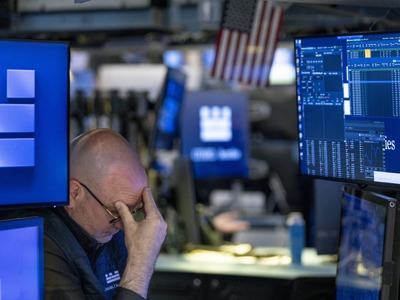 epaselect epa12117116 A trader works on the floor before the Opening Bell at the New York Stock Exchange in New York, New York, USA, 19 May 2025. Financial markets are reacting to Moody?s decision lat ...