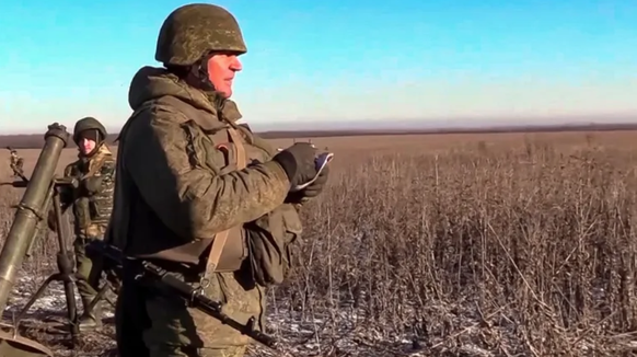 Russische Soldaten mit einem Mörser, der auf Wuhledar gerichtet ist: «Diese Schlacht wird 2023 den gesamten Verlauf des Krieges in der Südukraine bestimmen.»