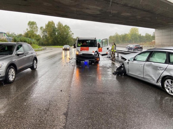 Unfälle im Kanton Aargau auf A1 wegen Aquaplaning, 3.10.2020