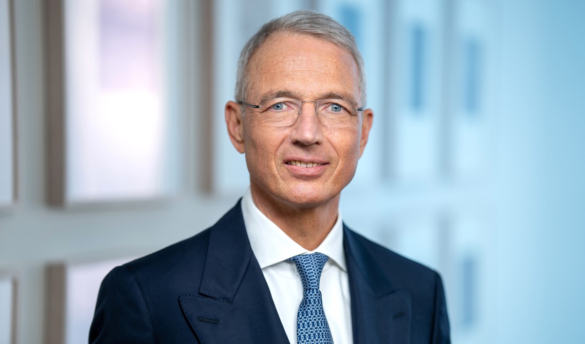 In this photo provided by Credit Suisse, Axel Lehmann poses for a portrait taken in Zurich in Jan. 2022. Lehmann will replace Antonio Horta-Osorio as the chairman of Credit Suisse after he resigned fo ...