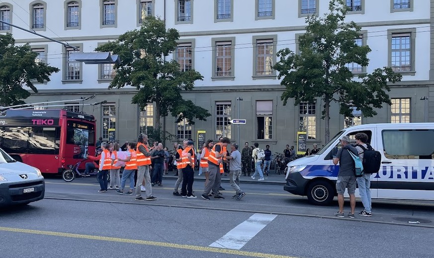 Renovate-Protestaktion in Bern