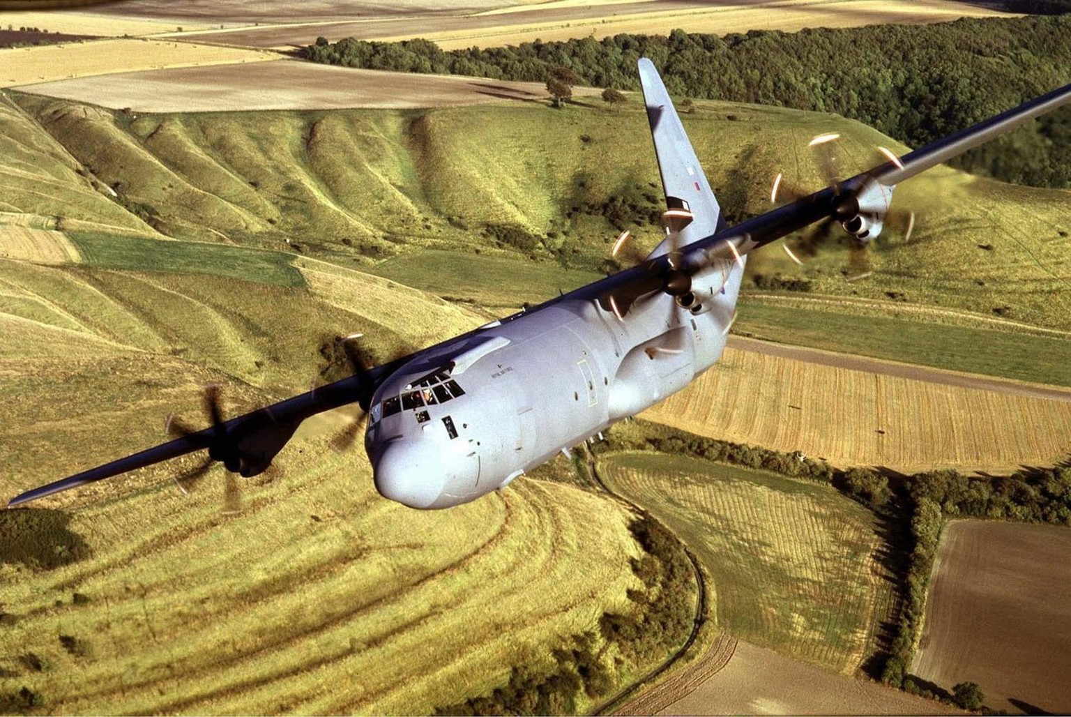 Undated file photo of the Lockhead Martin C130-J Hercules transport aircraft similar to the RAF Hercules plane that has crashed north of Baghdad, Iraq Sunday January 30 2005. (KEYSTONE/EPA/Glyn Genin) ...