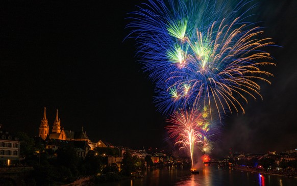 Quiz Wo Hat S Geknallt Erkennst Du Diese 9 Feuerwerke An Einem Bild Watson