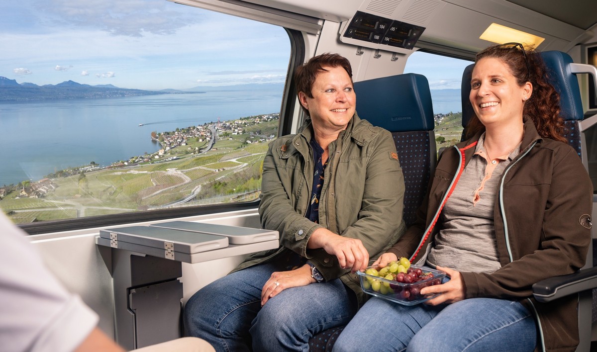 Die Fahrt in die Weinregion kannst du bereits im Zug geniessen.