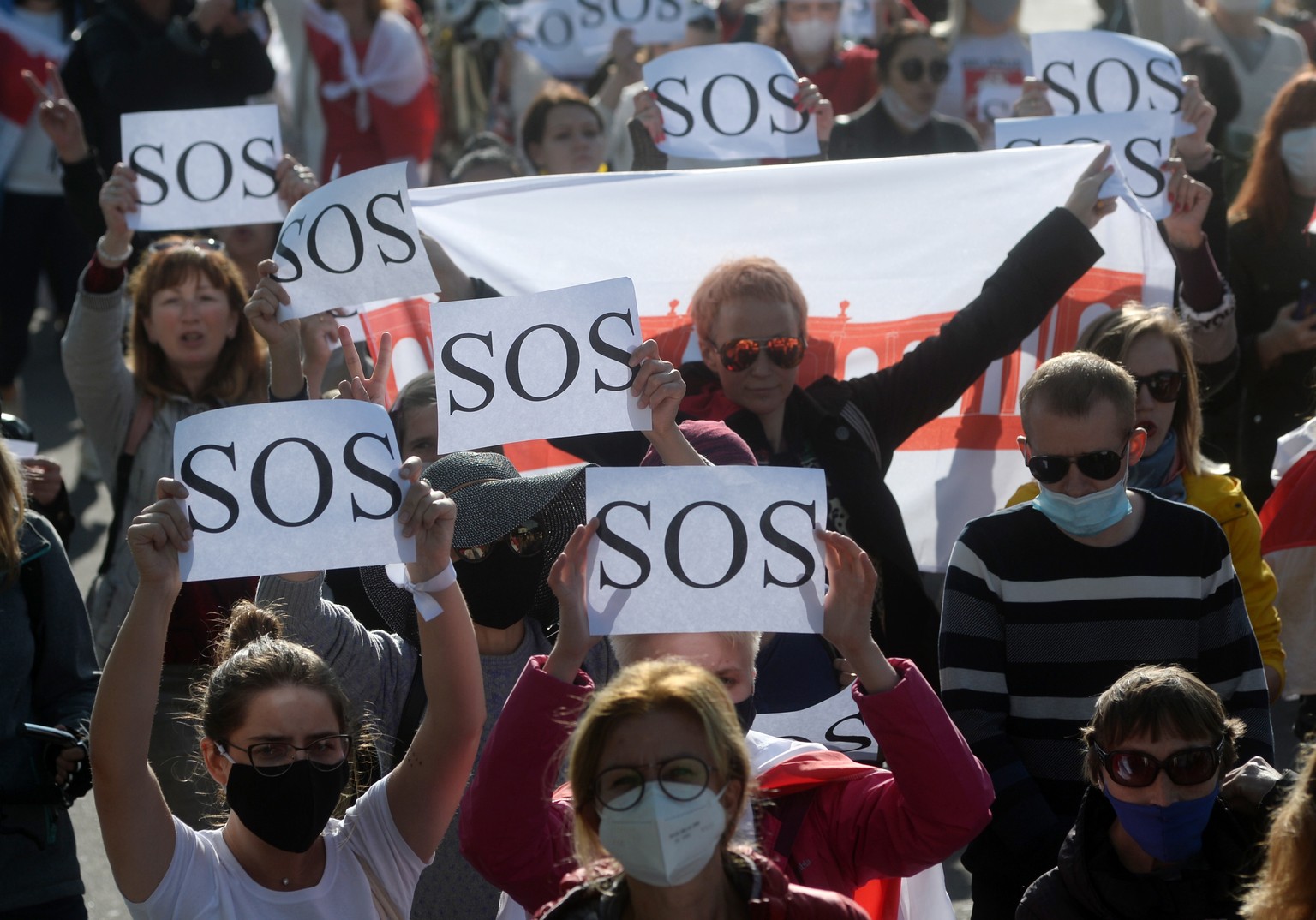 epa08681864 Belarus women protest against the presidential election results during women&#039;s peaceful solidarity action in Minsk, Belarus, 19 September 2020. Opposition activists continue their eve ...