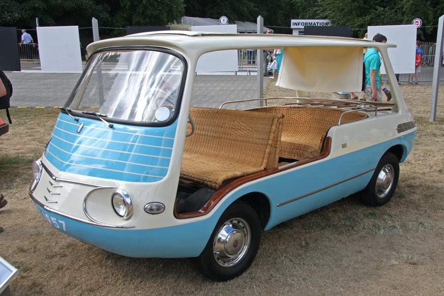 Fissore Marinella the 1957 prototype designed by Giovanni Michelotti on a Fiat Multipla 600 .