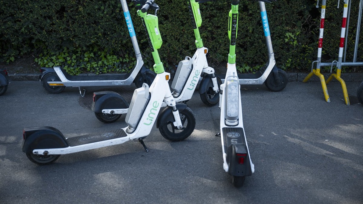 So-will-Z-rich-gegen-falsch-parkierte-E-Trottis-vorgehen