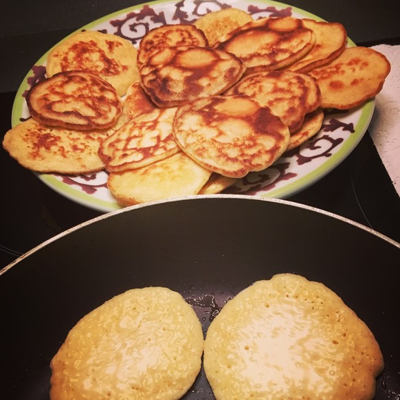 blinis lachs rauchlachs homemade kochen essen food pfannkuchen omelette