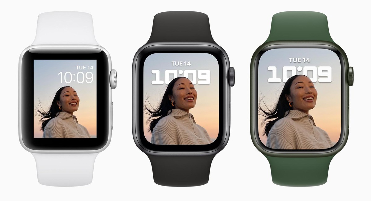 Das Display der Apple Watch Series 7 (rechts) ist laut Apple fast 20 Prozent grösser als das der Apple Watch Series 6 und mehr als 50 Prozent grösser als das der Apple Watch Series 3 (links).