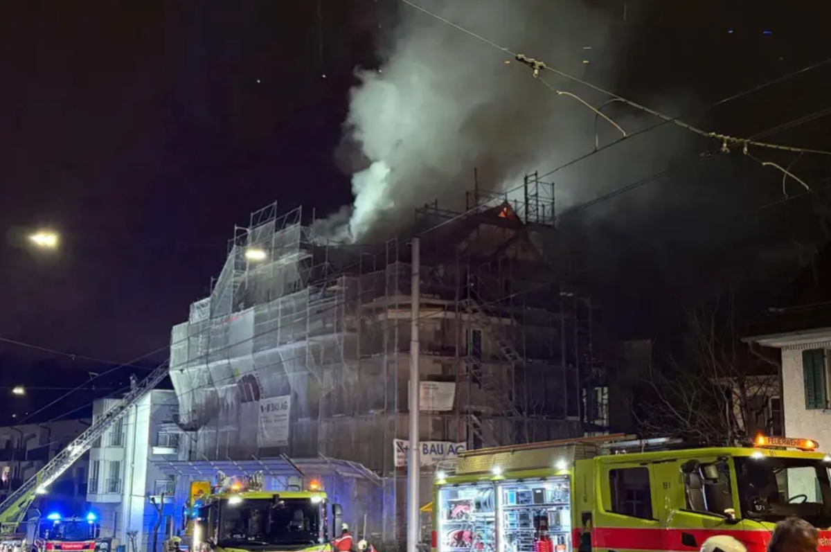 Der Brand ist mittlerweile gelöscht.
