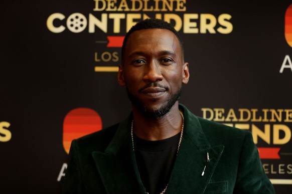 LOS ANGELES, CALIFORNIA - NOVEMBER 14: Producer/Actor Mahershala Ali from Apple Original Film&#039;s &#039;Swan Song&#039; attends Deadline&#039;s The Contenders Film at DGA Theater Complex on Novembe ...