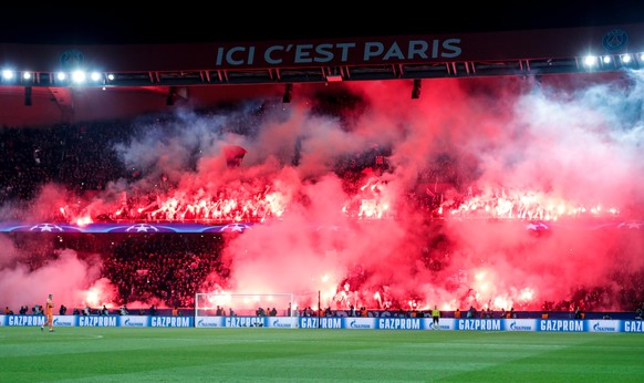 epa06585618 Supporters of Paris Saint Germain during the UEFA Champions League round of 16, second leg soccer match between Paris Saint-Germain (PSG) and Real Madrid at the Parc des Princes Stadium in ...