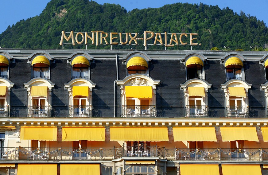 L&#039;hotel Montreux Palace est photographie, ce vendredi 19 juillet 2002 a Montreux. (KEYSTONE/Fabrice Coffrini)