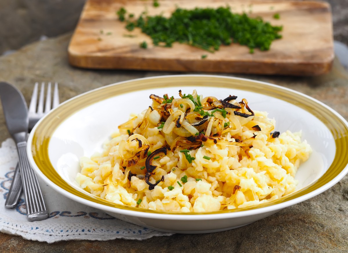 käse spätzli spätzle kässpätzli essen food