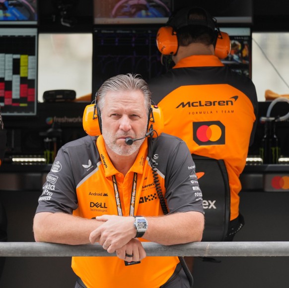 Patron de McLaren, Zak Brown a assuré que son écurie pourrait donner des consignes à ses pilotes dimanche