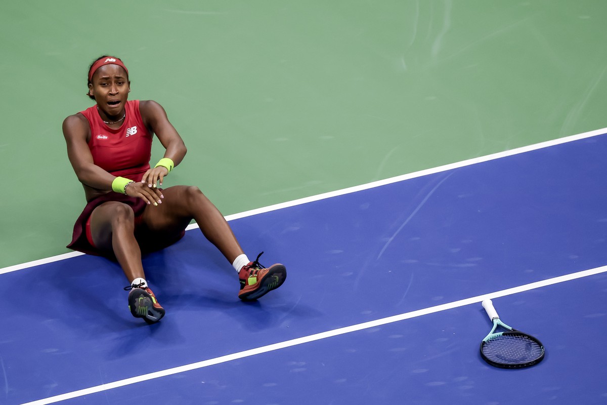 epa10851684 Coco Gauff of the United States reacts after defeating Aryna Sabalenka of Belarus to win the women's singles final match during the US Open Tennis Championships at the USTA National T ...
