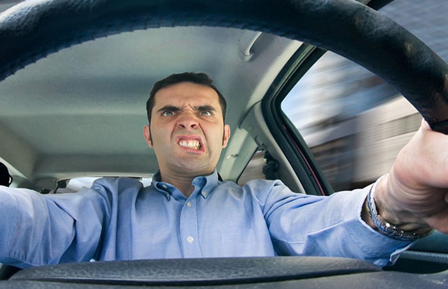 13 Dinge, die wir als Autofahrer an Beifahrern ganz besonders schätzen. NICHT. Grrrrrr!