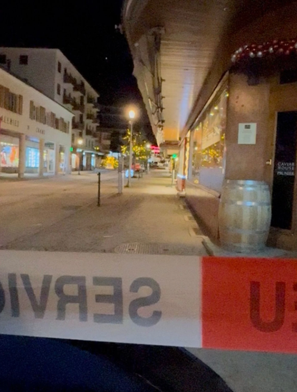 Abgesperrte Strasse Crans-Montana