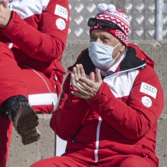 epa08755226 Peter Schroecksnadel, President of the Austrian Ski Federation, reacts during the second run of the men&#039;s Giant Slalom race of the FIS Alpine Skiing World Cup season opener in Soelden ...