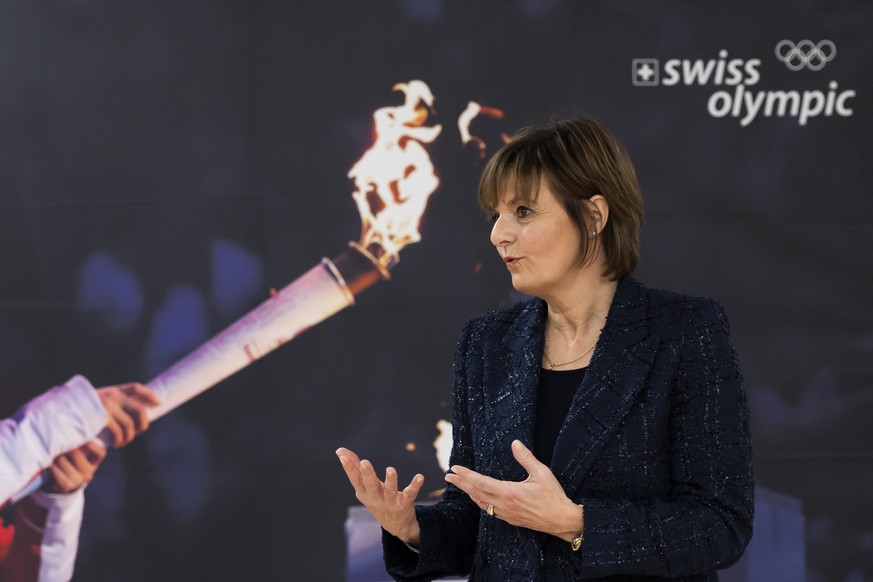 Die neu gewaehlte Swiss Olympic Praesidentin Ruth Metzler-Arnold spricht zu den Medien, waehrend der 28. Versammlung des Schweizer Sportparlaments, am Freitag, 22. November 2024 im Haus des Sports in  ...
