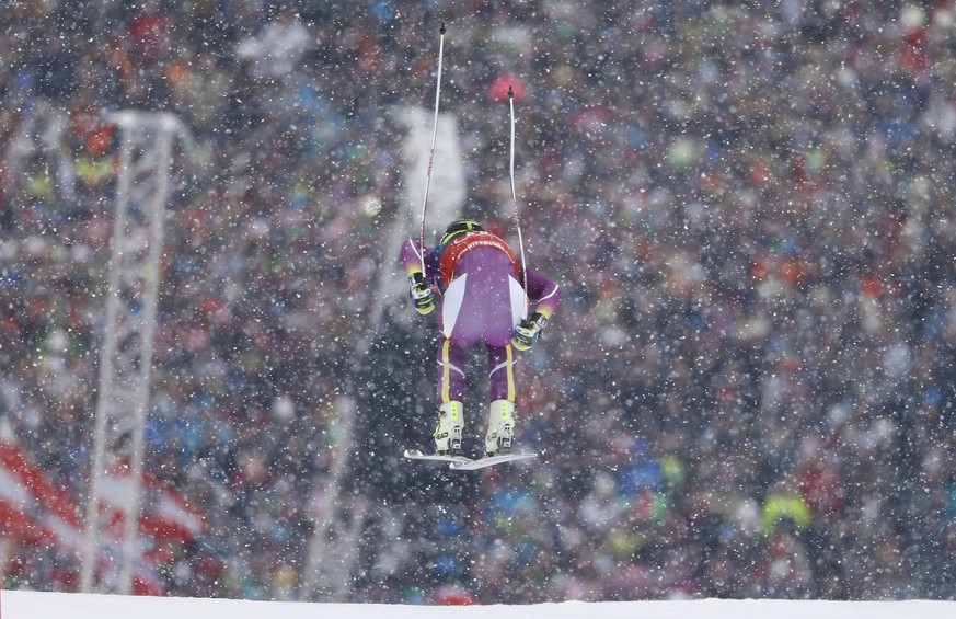 Kjetil Jansrud fährt im Nebel von Kitzbühel an die Spitze.