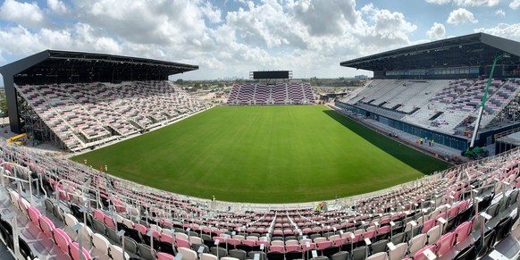 Das DRV PNK Stadium bietet Platz für über 19'000 Fans.