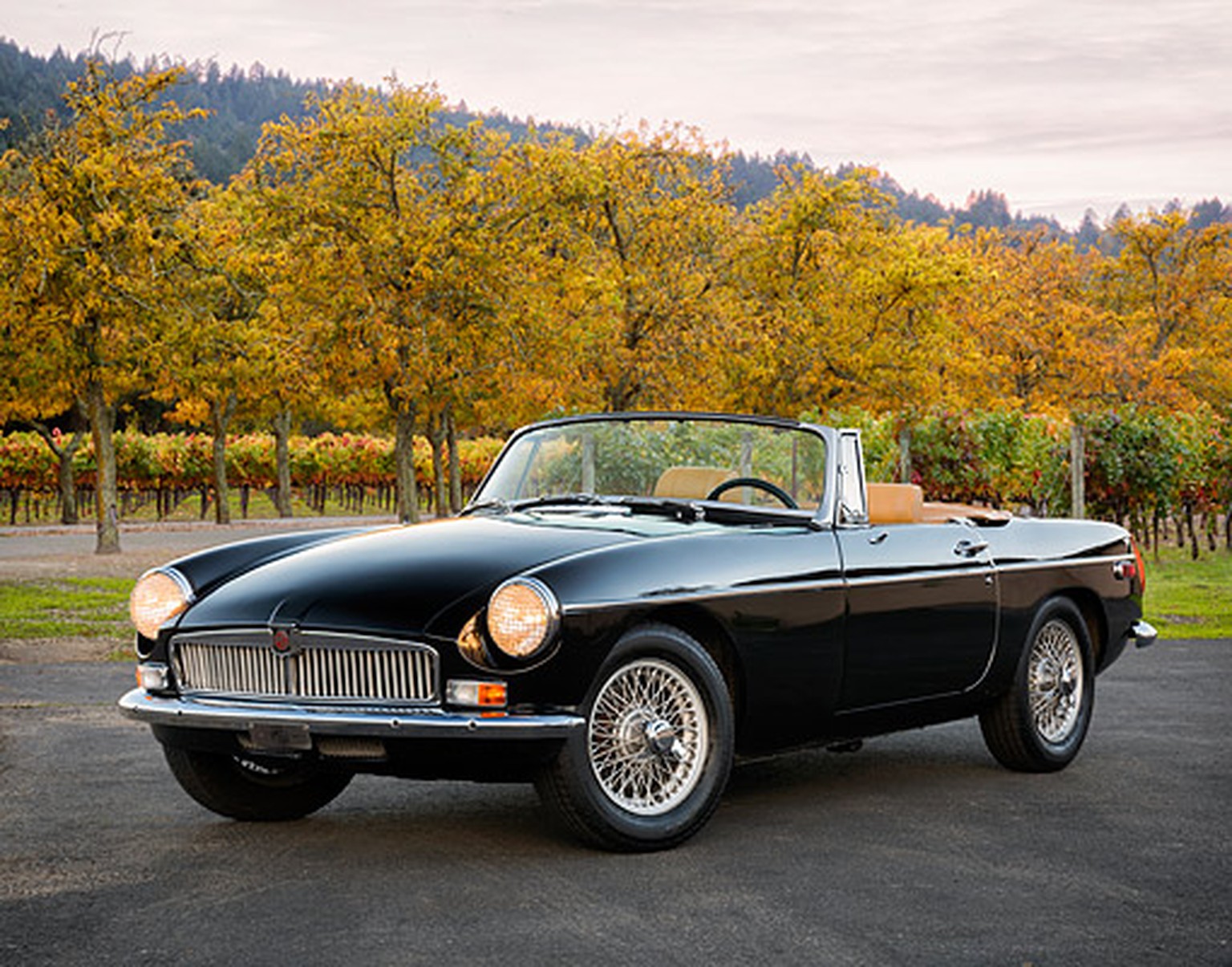 mgb sportwagen 1965 grossbritannien auto retro motor https://en.wikipedia.org/wiki/Maserati_Ghibli#Ghibli_(AM115)