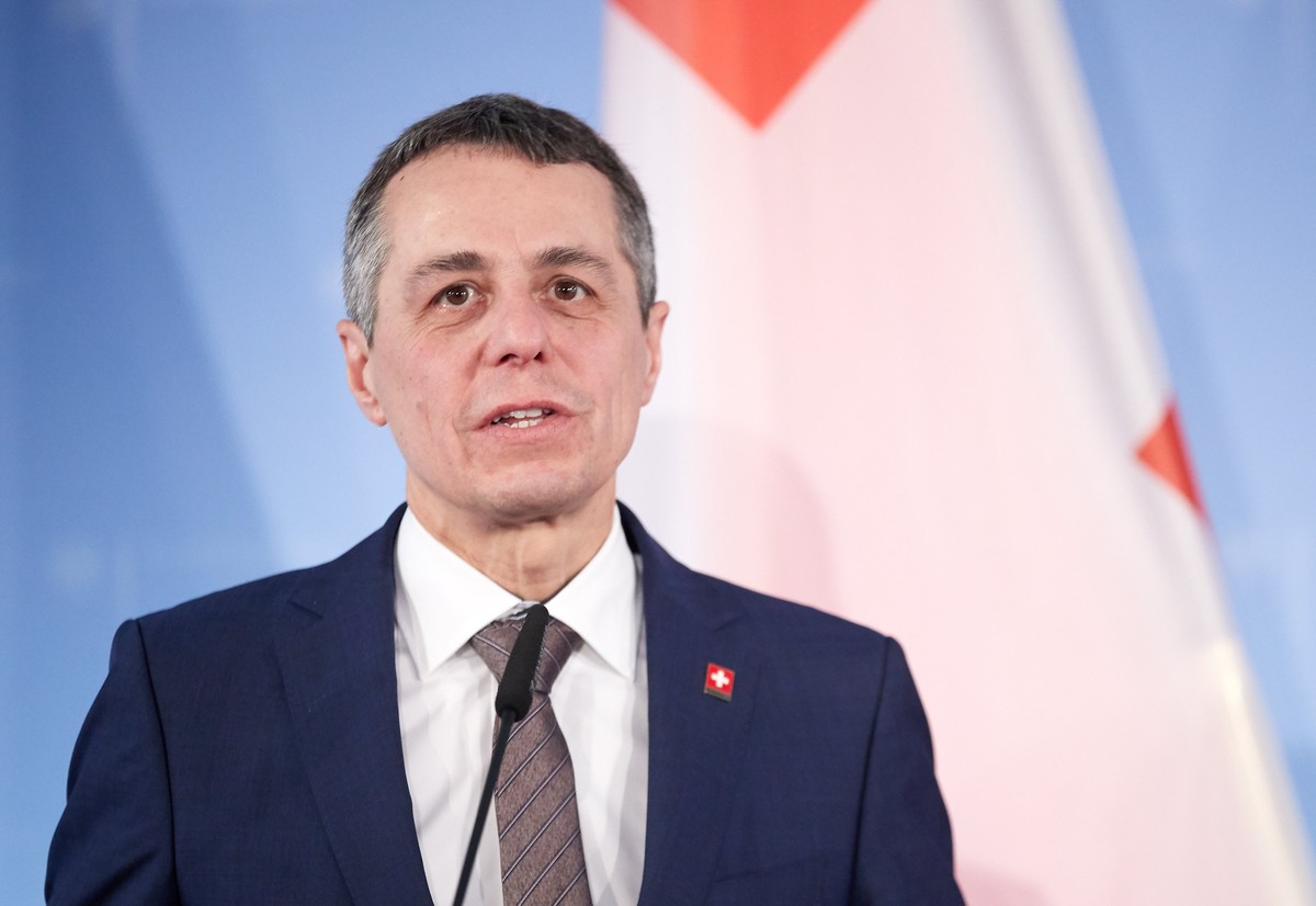 epa06554028 Swiss Foreign Minister Ignazio Cassis speaks during a joint press conference with German counterpart Sigmar Gabriel (not pictured) of the Social Democratic Party (SPD) at the Federal Forei ...