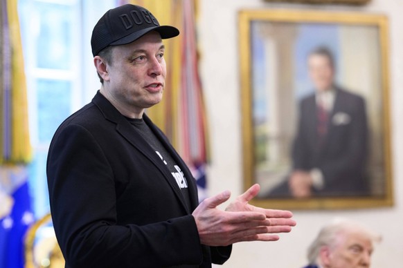 May 30, 2025, Washington, Dc, United States of America: Billionaire and Department of Government Efficiency Director Elon Musk responds to a question during a press conference at the Oval Office of th ...