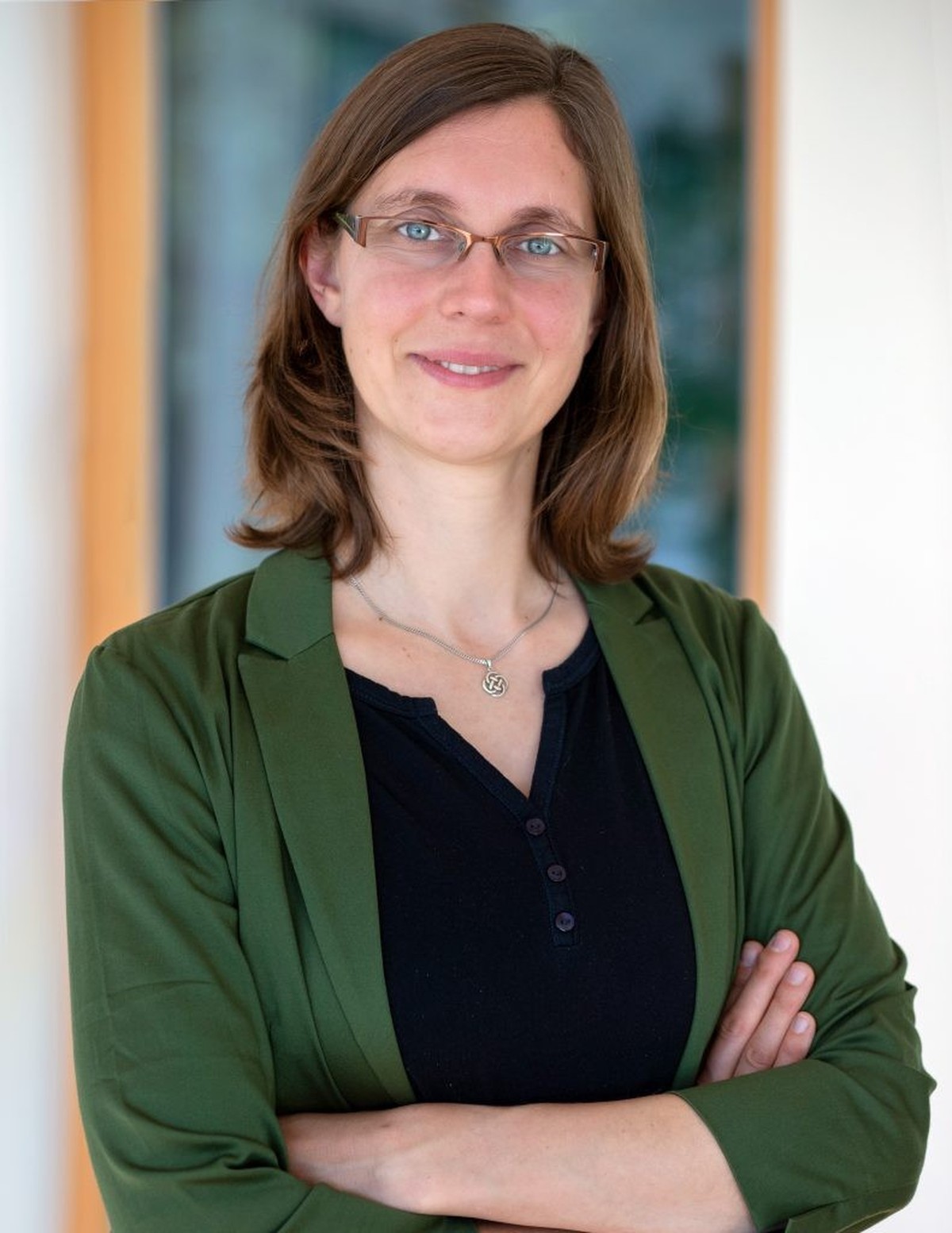 Barbara Klump. Forscherin an der Universität Wien. Studiert Kakadus in Sydney.