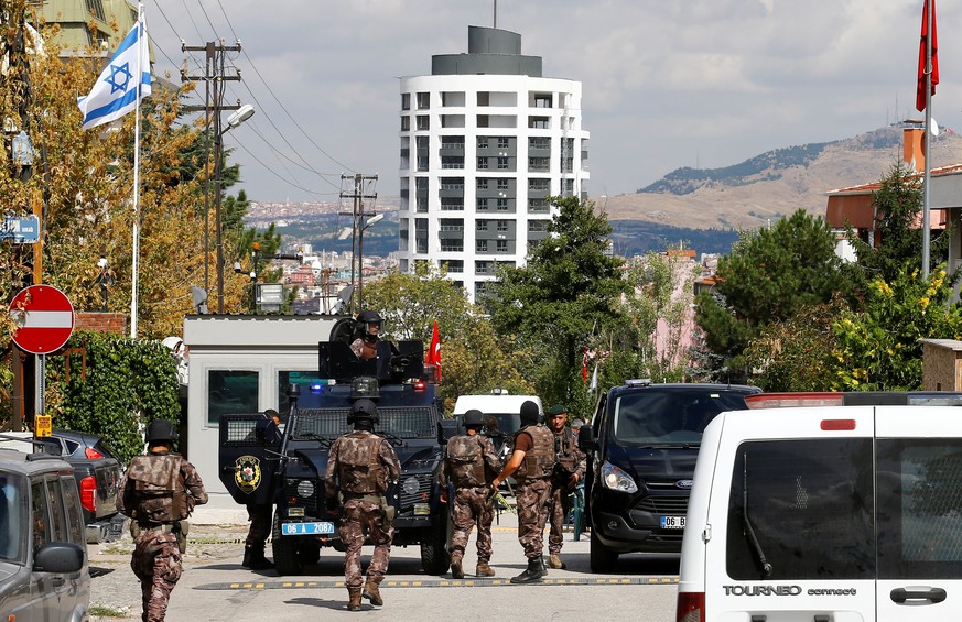 Members of police special forces walk in front of the Israeli Embassy in Ankara, Turkey, September 21, 2016. REUTERS/Umit Bektas