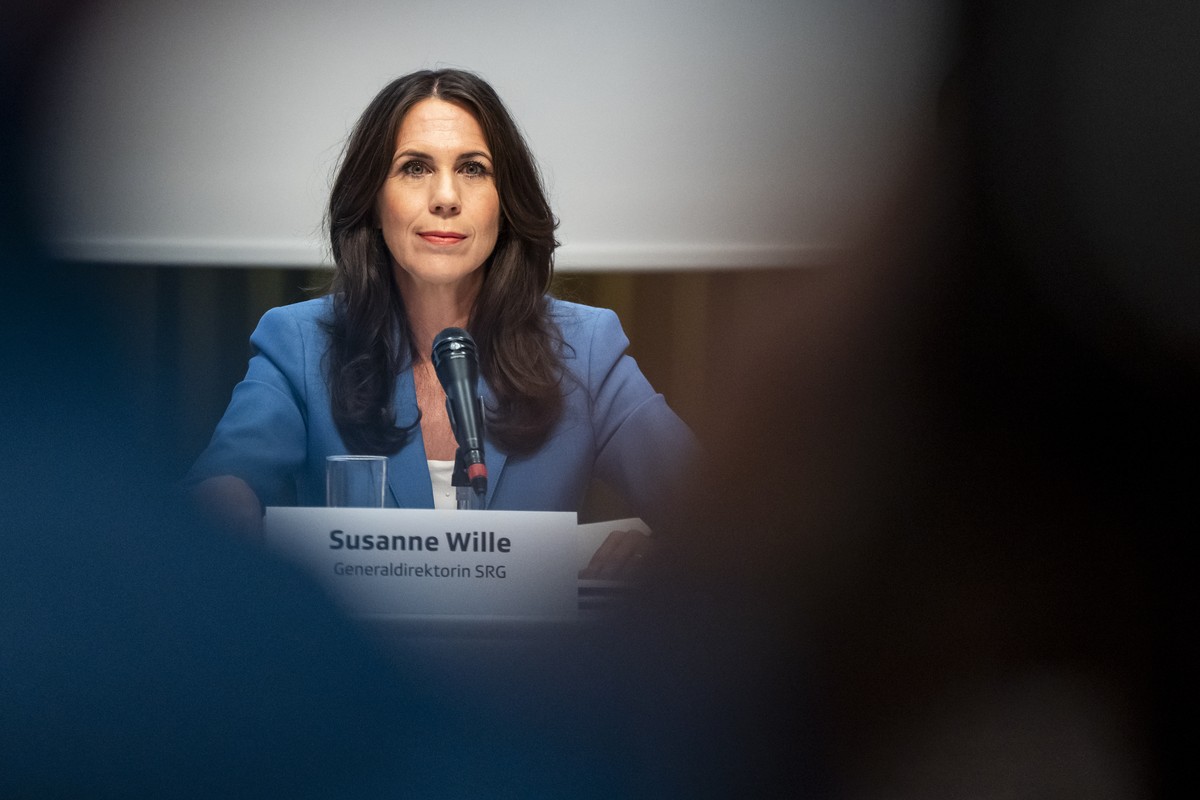 Susanne Wille, Generaldirektorin SRG, spricht.an einer Medienkonferenz zur kuenftigen Organisation der SRG aus, am Montag, 30. Juni 2025, in Bern. (KEYSTONE/Til Buergy)