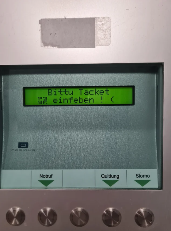 Fail Tuesday: Ticket machine with typos
