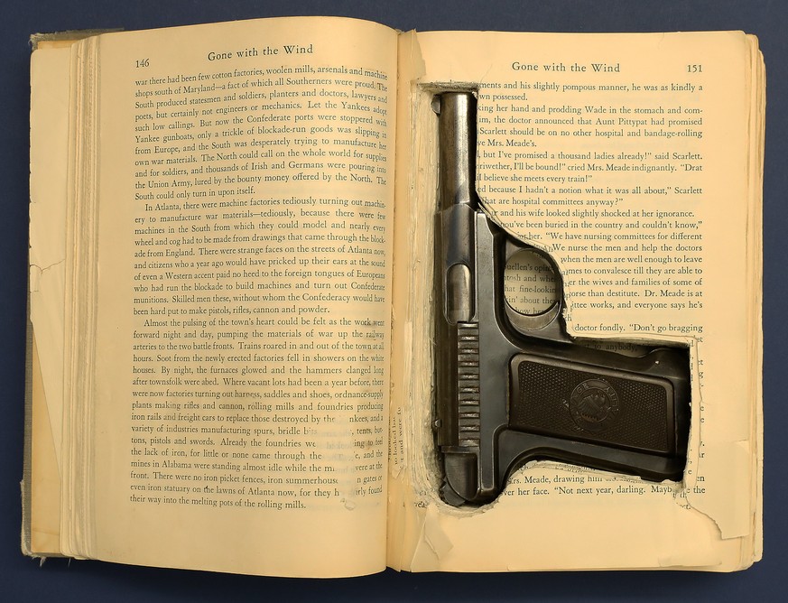 FBI artefacts Gone With the Wind concealed gun 
https://www.fbi.gov/history/artifacts/gone-with-the-wind
