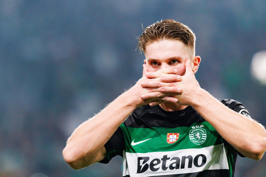 November 5, 2024, Lisbon, Portugal: Viktor Gyokeres Sporting CP celebrates after scoring a goal during the UEFA Champions League game between teams of Sporting CP and Manchester City FC. Final score S ...