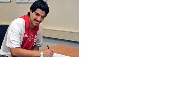 Zwei Schwalben, ein fieser Torjubel und drei weitere Aufreger aus dem ersten Clásico 
Heute vor 10 Jahren: Ajax holt Freddie Mercury. Er bedankte sich mit 111 Toren &amp; 19 Mio € Transfergewinn. Foto ...