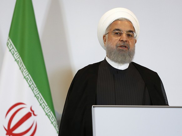 Der iranische Präsident Ruhani sagte, das Luftabwehrsystem sei besser als die russischen S-300-Raketen. (Archivbild)