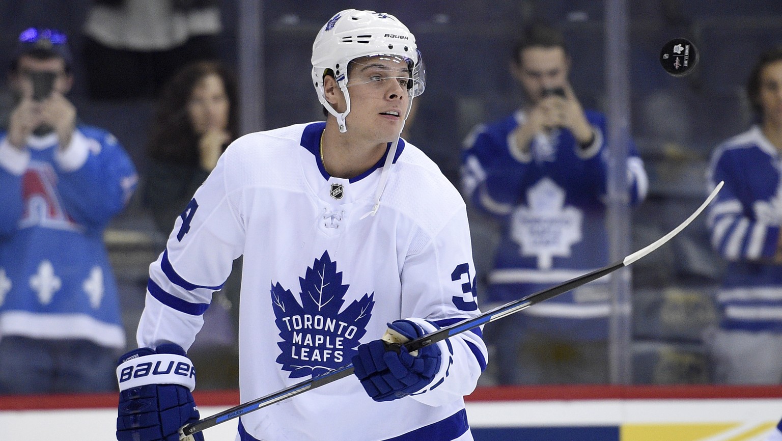 Toronto Maple Leafs center Auston Matthews warms up before a NHL hockey game against the Washington Capitals, Tuesday, Oct. 17, 2017, in Washington. (AP Photo/Nick Wass)