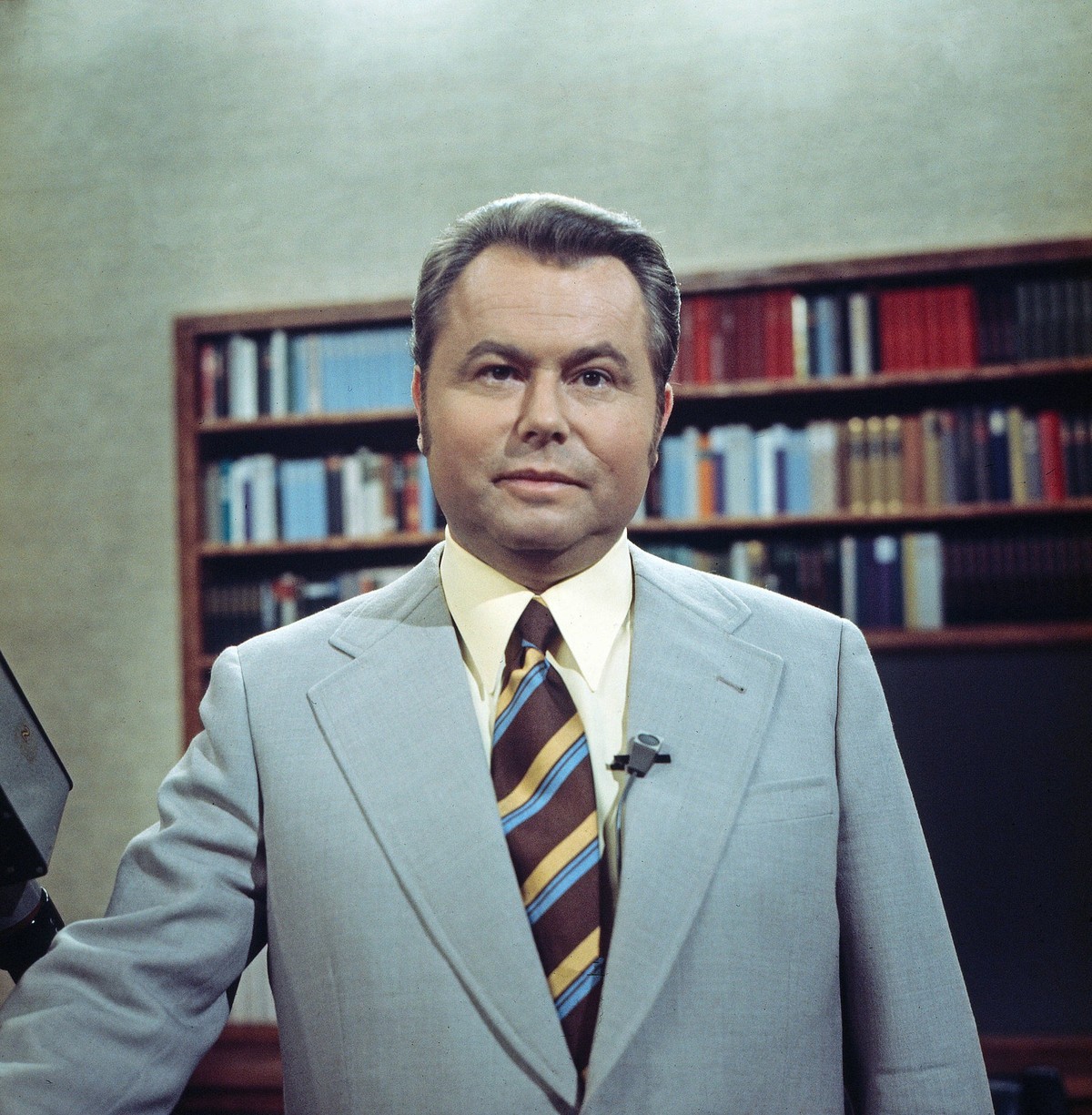 Eduard Ede Zimmermann Eduard Ede Zimmermann, deutscher Fernsehmoderator und Journalist, Deutschland 1975., Deutschland Copyright: kpa UnitedArchives55009580 EDITORIAL USE ONLY