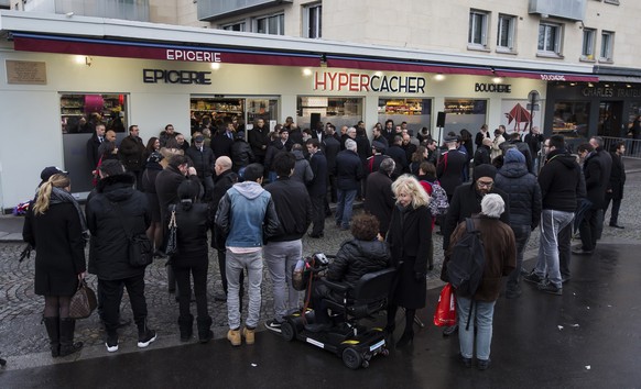 Auch vor dem «Hyper Cacher» wurde eine Gedenktafel angebracht.