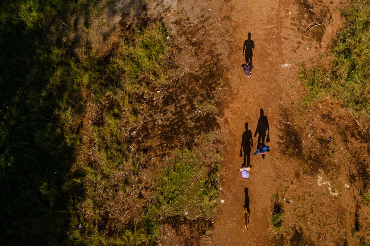 On November 11, 2022 in Puerto Barrios, Izabal, Guatemala (border between Honduras and Guatemala), thousands of migrants cross into Guatemala on their way to the United States or Mexico in search of b ...