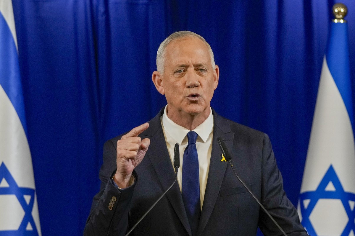 Benny Gantz, a centrist member of Israel's three-member War Cabinet announces his resignation in a statement in Ramat Gan, Israel, Sunday, June 9, 2024. Gantz Sunday's move does not immediat ...
