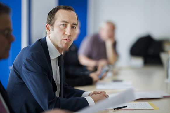 Benoit Gaillard, President du Conseil d&#039;administration de la CGN, s&#039;exprime lors d&#039;une conference de presse au sujet de l&#039;enquete confiee a un groupe d&#039;experts independants, a ...
