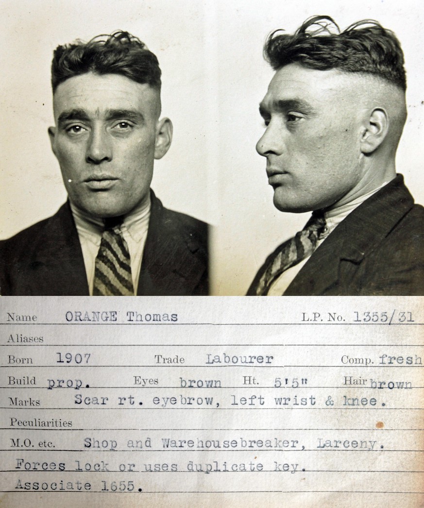 Thomas Orange vintage mugshots historische polizeibilder https://commons.wikimedia.org/wiki/File:This_mug_shot_comes_from_a_police_identification_book_believed_to_be_from_the_1930s._It_was_originally_ ...