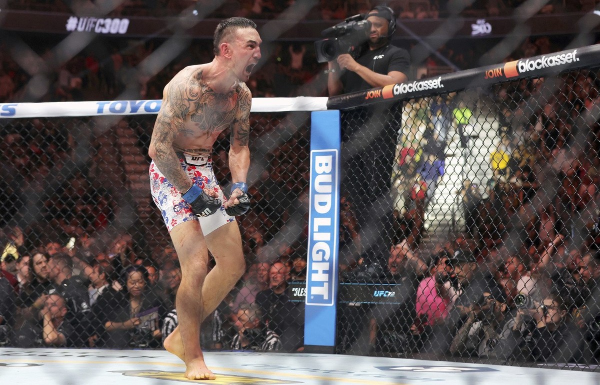 Max Holloway a mis KO Justin Gaethje dans les tout derniers instants.