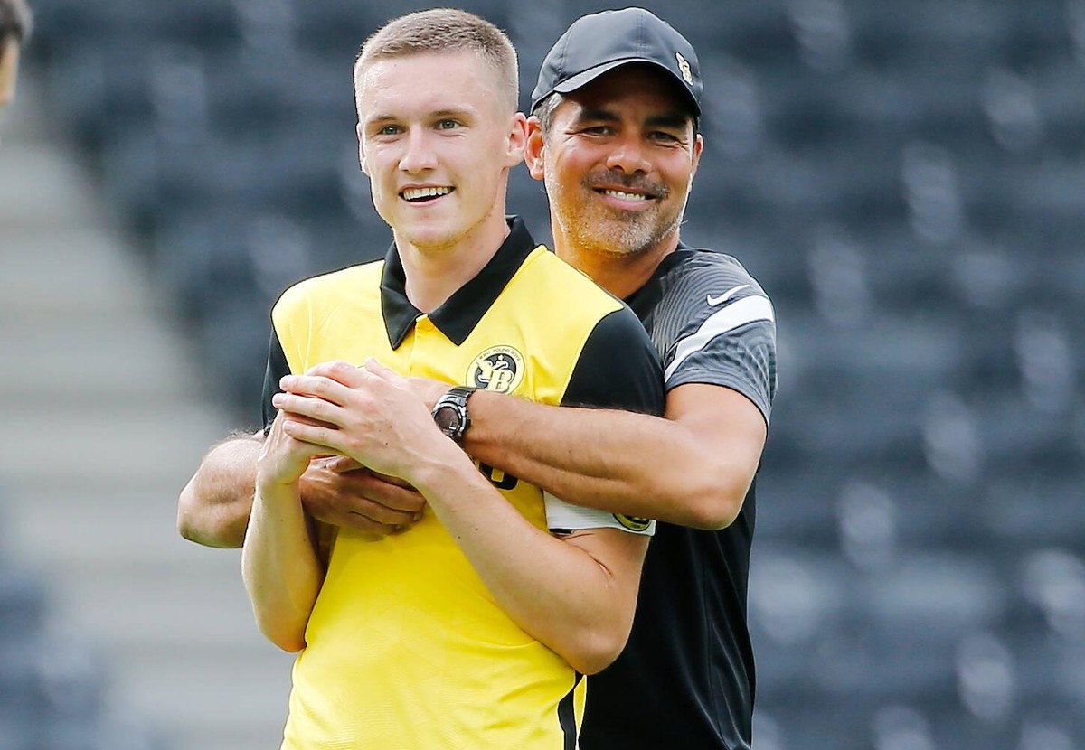 Foto Manuel Geisser 23.06.2021 Bern : Wankdorf Stadion Bern Saison 2021/2022 Herren Fussball Freundschaftsspiel Young Boys Bern - SC Kriens Michel Aebischer - Trainer David Wagner Young Boys *** Photo ...
